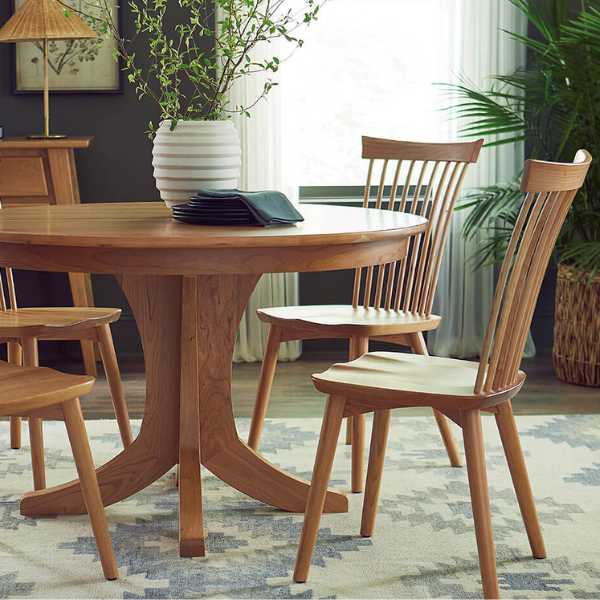 Bersina Pedestal Table