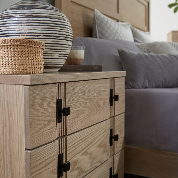Abshire Bedroom Set